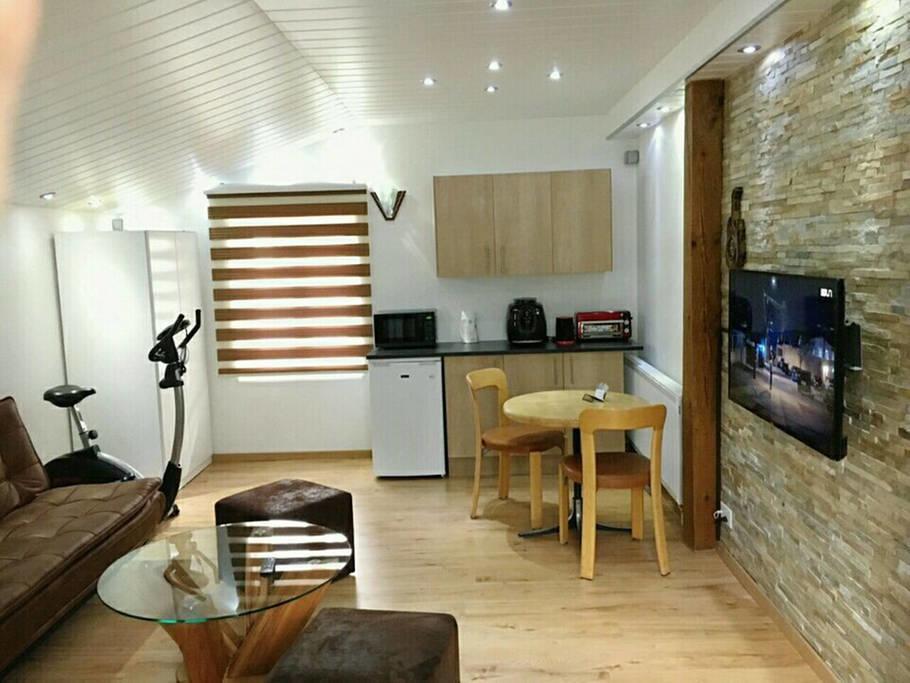 Studio Cosy Au Centre De Couvet Eksteriør bilde